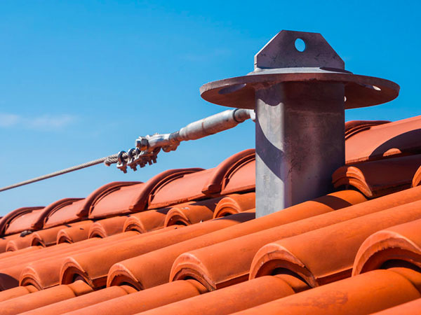 Roof fall protection system dispositivi-sicurezza-per-coperture-industriali-correggio